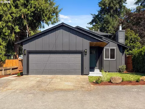 30930 SW Magnolia Ave, Wilsonville, OR 97070