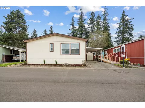 18485 SW Pacific Dr # 37, Tualatin, OR 97062