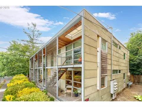 1310 SE 14th Ave #3, Portland, OR 97214