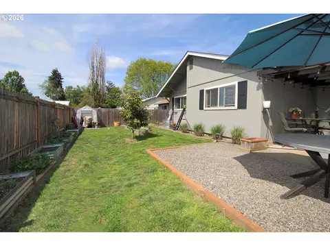 Exterior - 385 S Cherry Dr, Cornelius, OR 97113 photo 3 of 5
