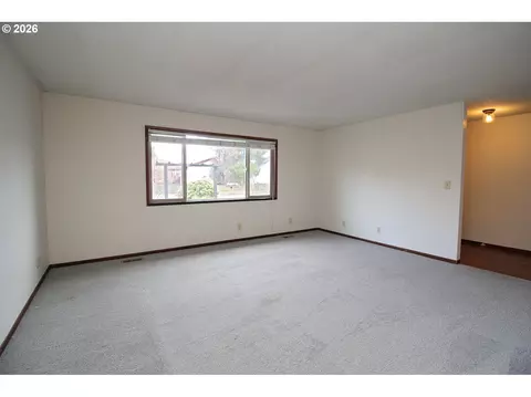 Living - 385 S Cherry Dr, Cornelius, OR 97113 photo 3 of 4