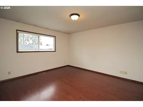 Bedroom - 385 S Cherry Dr, Cornelius, OR 97113 photo 3 of 6