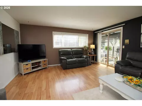 Living - 385 S Cherry Dr, Cornelius, OR 97113 photo 2 of 4