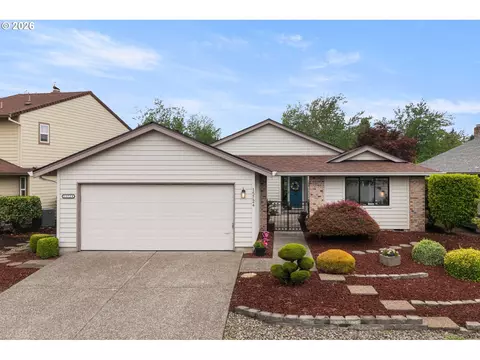 15724 NE Knott St, Portland, OR 97230