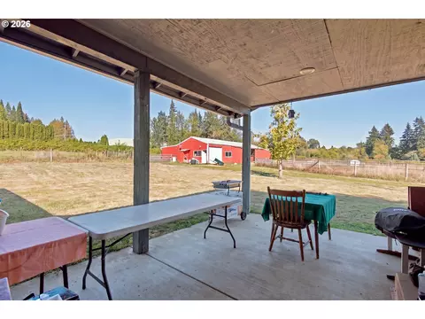 Exterior - 27205 SE Carl St, Gresham, OR 97080 photo 4 of 8