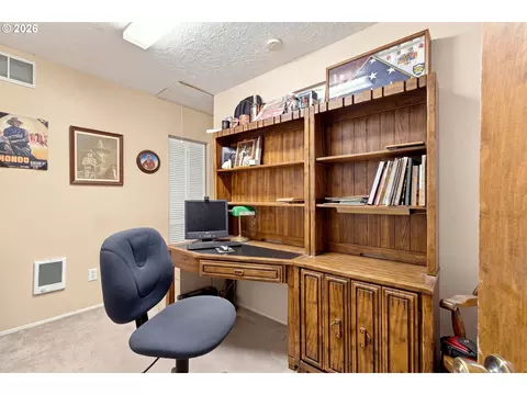 Other - 27205 SE Carl St, Gresham, OR 97080 photo 4 of 13