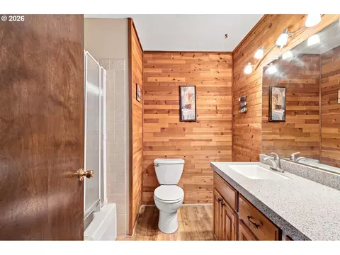 Bath - 27205 SE Carl St, Gresham, OR 97080 photo 1 of 2
