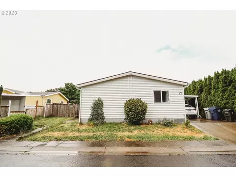 2333 N Terry St #17, Eugene, OR 97402