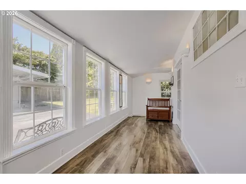 Entry Way - 2928 NE 2nd Ave, Camas, WA 98607 photo 3 of 3