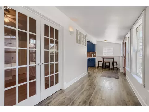 Entry Way - 2928 NE 2nd Ave, Camas, WA 98607 photo 2 of 3