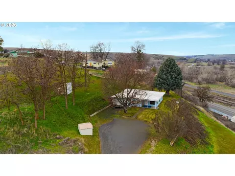 View/Area - 73426 Memory Ln, Pendleton, OR 97801 photo 1 of 5