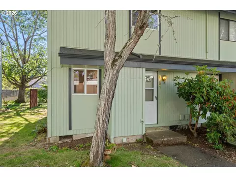 Exterior - 1551 Fetters Loop, Eugene, OR 97402 photo 5 of 10