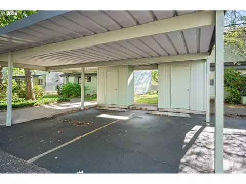 Exterior - 1551 Fetters Loop, Eugene, OR 97402 photo 10 of 10