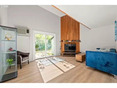 Living - 1551 Fetters Loop, Eugene, OR 97402 photo 1 of 4