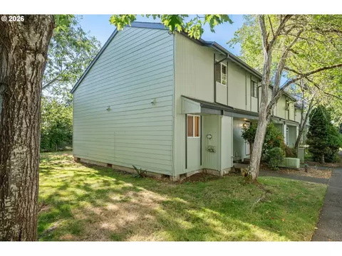 Exterior - 1551 Fetters Loop, Eugene, OR 97402 photo 4 of 10