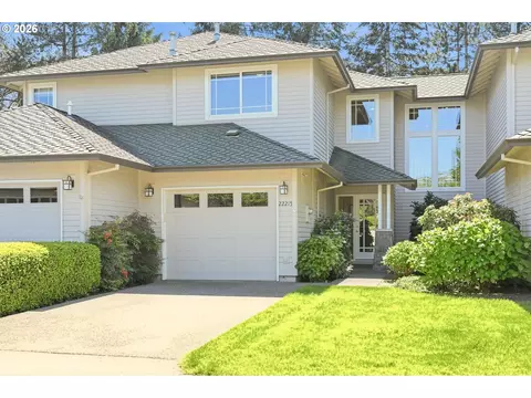 Exterior - 22215 Chelan Loop, West Linn, OR 97068 photo 2 of 5