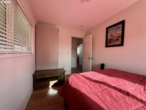 Bedroom - 3021 Bickleton Hwy, Bickleton, WA 99322 photo 2 of 4