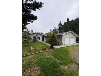 30506 L Pl, Ocean Park, WA 98640