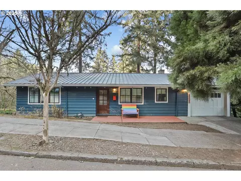 3859 NW Thurman St, Portland, OR 97210