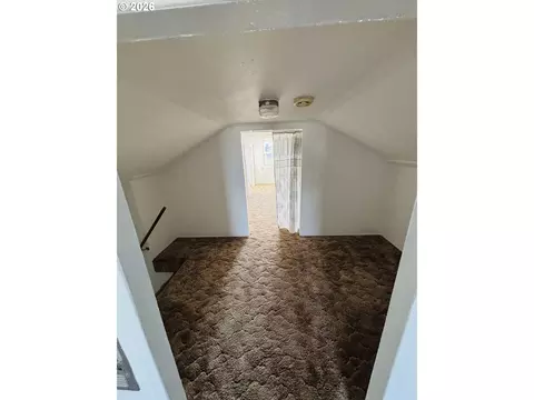 Other - 3800 E St, Springfield, OR 97478 photo 3 of 3
