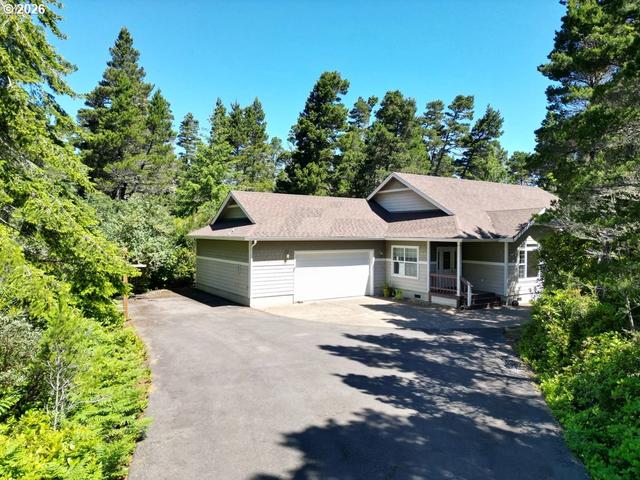 87989 Kelsie Way, Florence, OR 97439