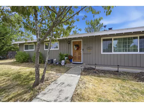 Exterior - 1990 W 18th Ave, Eugene, OR 97402 photo 2 of 8