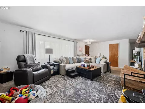 Living - 1990 W 18th Ave, Eugene, OR 97402 photo 1 of 2