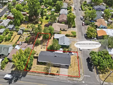 View/Area - 1990 W 18th Ave, Eugene, OR 97402 photo 1 of 2