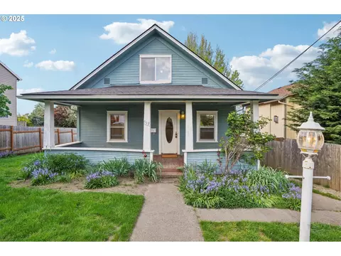 519 Roosevelt St, Oregon City, OR 97045
