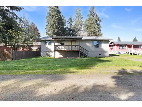 171 2nd St, Dillard, OR 97432