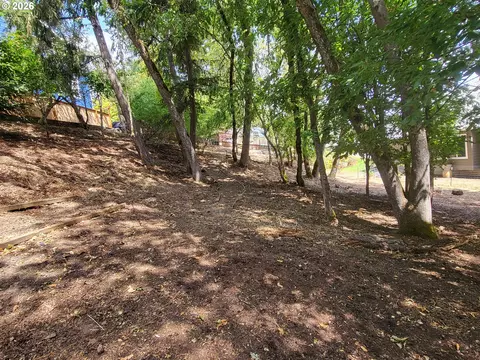 Exterior - 0 Dellwood Dr, Eugene, OR 97405 photo 7 of 12