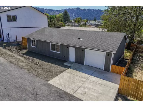 Other - 76 SE Darrell Ave, Winston, OR 97496 photo 3 of 9