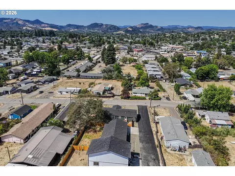 View/Area - 76 SE Darrell Ave, Winston, OR 97496 photo 6 of 8