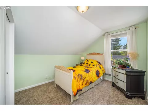 Bedroom - 355 River Loop 2, Eugene, OR 97404 photo 4 of 4
