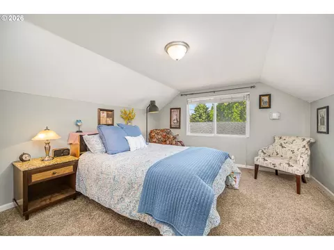 Bedroom - 355 River Loop 2, Eugene, OR 97404 photo 2 of 4