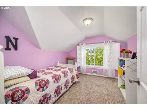 Bedroom - 355 River Loop 2, Eugene, OR 97404 photo 3 of 4