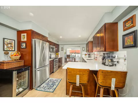 Kitchen - 355 River Loop 2, Eugene, OR 97404 photo 3 of 3