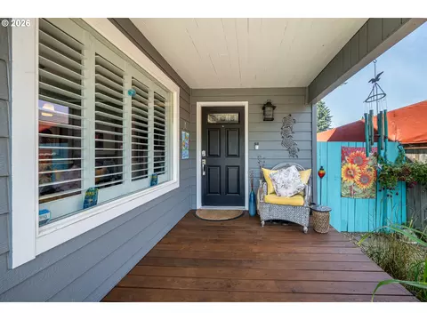 Exterior - 355 River Loop 2, Eugene, OR 97404 photo 2 of 4