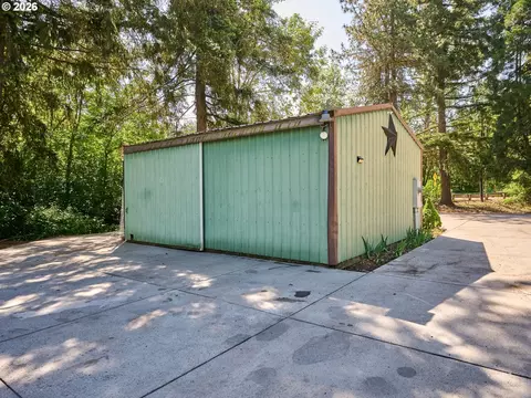 Exterior - 30953 S Wright Rd, Molalla, OR 97038 photo 5 of 6