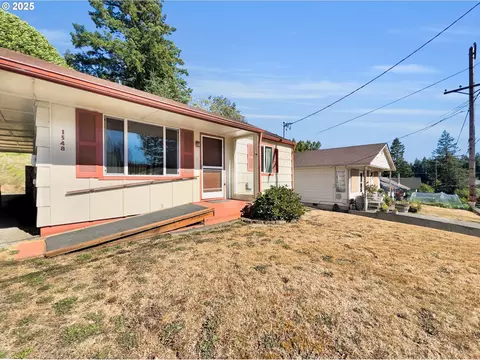 1548 N Ivy St, Coquille, OR 97423
