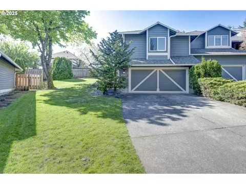 2083 Sunray Cir, West Linn, OR 97068