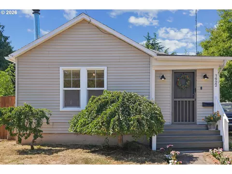 7922 N Ivanhoe St, Portland, OR 97203