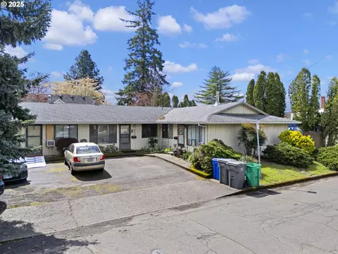 8416 SE Insley St, Portland, OR 97266