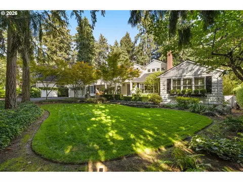 17084 Canal Cir, Lake Oswego, OR 97035