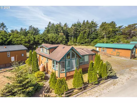 53877 Beach Loop Rd #2, Bandon, OR 97411