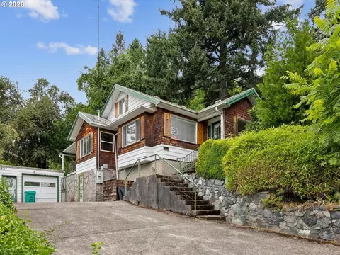 2219 SE 70th Ave, Portland, OR 97215
