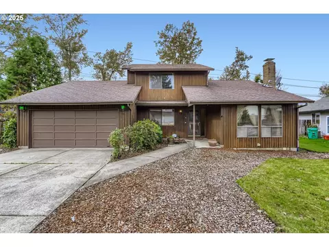 735 SE Hale Pl, Gresham, OR 97080