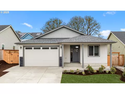 584 NE Fern Ave, Dallas, OR 97338