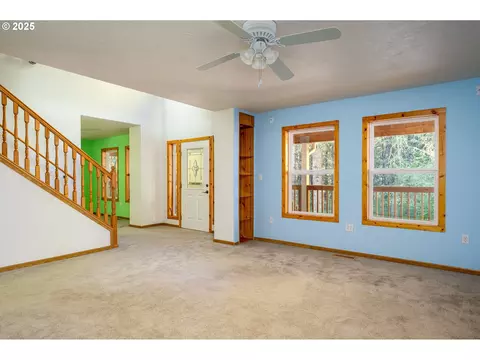 Living - 29380 SE Old Ranch Dr, Estacada, OR 97023 photo 1 of 3