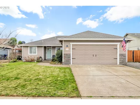 41 Sandalwood Loop, Creswell, OR 97426
